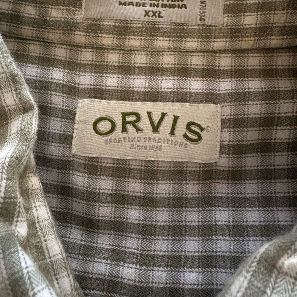 Orvis Men's Casual Checkered Shirt - Gray and White